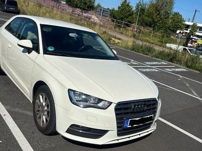 Gebraucht Audi A3 Ambition 150 PS (110 kW) 2014 Weiß Limousine