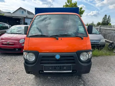 Gebraucht Piaggio Quargo 17 PS (12 kW) 2014 Orange Van