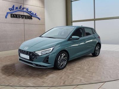 Mangrove green Neu 2025 Hyundai i20 Kleinwagen | 21.409 € (Fairer Preis)