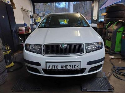 Weiß Gebraucht 2007 Skoda Fabia Kombi | 3.490 € (Fairer Preis)