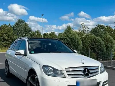 Gebraucht Mercedes C300 231 PS (169 kW) 2012 Weiß Kombi