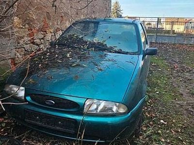 Second-hand Ford Fiesta 55 CP (40 kW) 1997 Verde Hatchback
