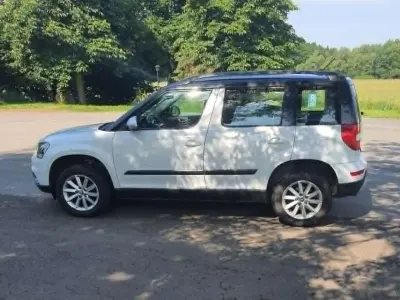 Gebraucht Skoda Yeti Outdoor 140 PS (102 kW) 2014 Weiß SUV