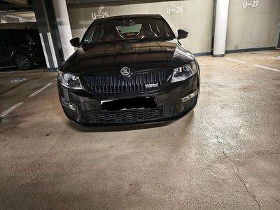 Schwarz Gebraucht 2015 Skoda Octavia RS Limousine | 10.300 € (Fairer Preis)