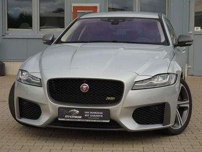 Usata Jaguar XF Sportbrake 300 CV (220 kW) 2018 Argento Station wagon