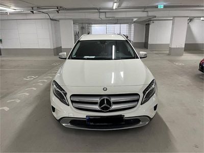 Mercedes GLA250