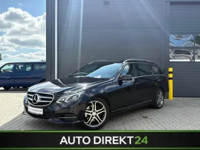 Gebraucht Mercedes E220 136 PS (100 kW) 2015 Schwarz Kombi