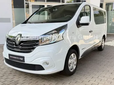 Gebraucht Renault Trafic 120 PS (88 kW) 2015 Other Van / Kleinbus