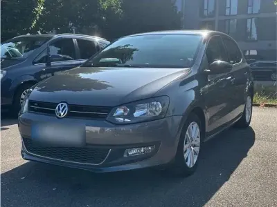 Gebraucht VW Polo Style 105 PS (77 kW) 2011 Grau Kleinwagen
