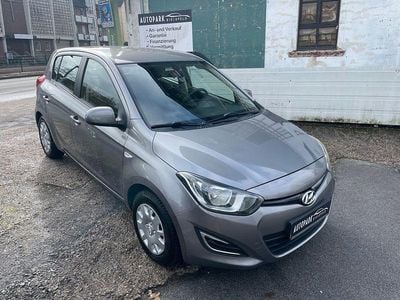 Gebraucht Hyundai i20 Classic 86 PS (63 kW) 2012 Grau Kleinwagen