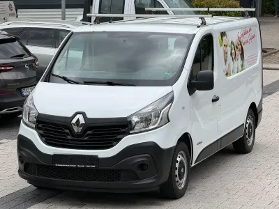 Gebraucht Renault Trafic 120 PS (88 kW) 2016 Weiß Van / Kleinbus