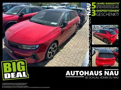 Usata Opel Astra Ultimate 131 CV (96 kW) 2024 Rosso Utilitaria