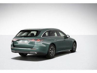 Gebraucht Mercedes E220 Avantgarde 197 PS (144 kW) 2024 Metalliclack verdesilber