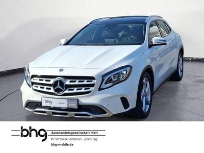 Gebraucht Mercedes GLA200 Urban 156 PS (114 kW) 2019 Weiß SUV