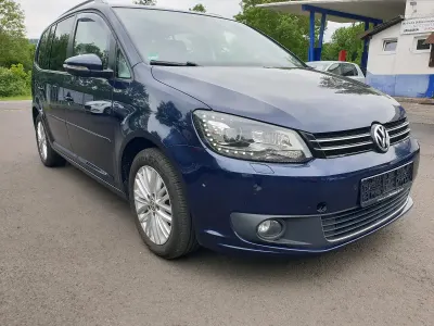 Gebraucht VW Touran 134 PS (98 kW) 2014 Blau Van / Kleinbus