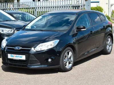Gebraucht Ford Focus Trend 116 PS (85 kW) 2013 Schwarz Limousine