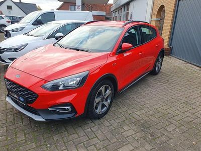 Gebraucht Ford Focus Active 125 PS (91 kW) 2019 Rot Limousine