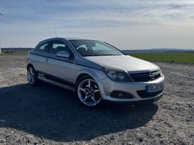 Opel Astra GTC