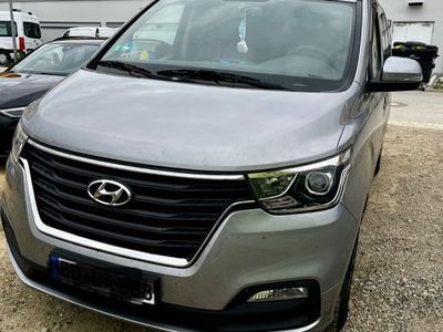 Hyundai H-1