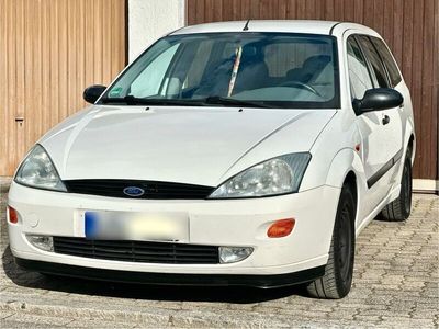 gebraucht Ford Focus 1.4 Kombi