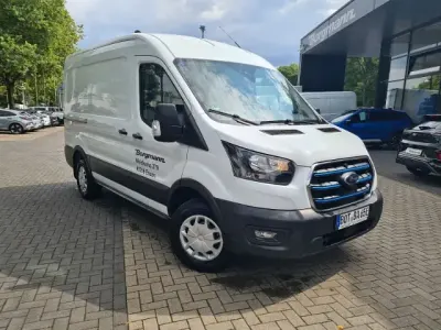 Gebraucht Ford Transit Trend 135 kW (184 PS) 2023 Weiss Van