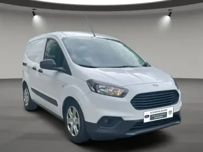 Gebraucht Ford Courier Trend 75 PS (55 kW) 2022 Frostweiß Van / Kleinbus