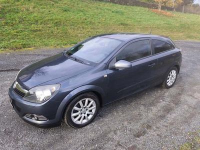 Opel Astra GTC