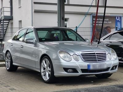 Mercedes E200