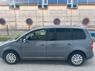 Gebraucht VW Touran 138 PS (101 kW) 2006 Grau Van / Kleinbus