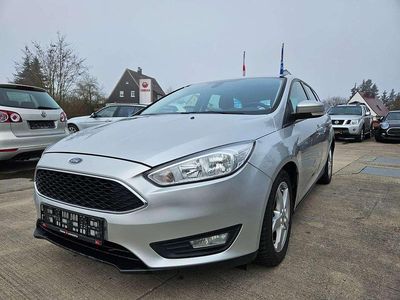 Gebraucht Ford Focus Trend 105 PS (77 kW) 2016 Polarsilber metallic Kombi