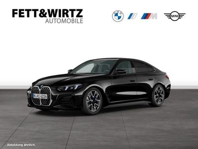 Gebraucht BMW 430 M Sport 258 PS (189 kW) 2025 Black sapphire metallic metallic Coupé