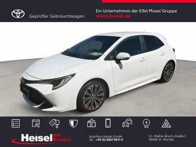 Gebraucht Toyota Corolla Hybrid 184 PS (135 kW) 2022 Weiß Limousine