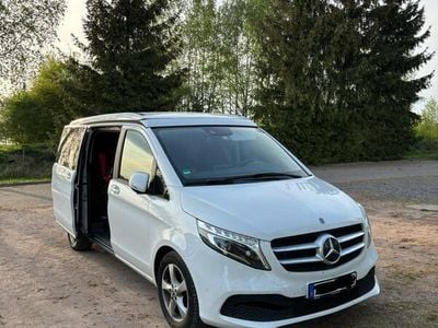 Mercedes V220