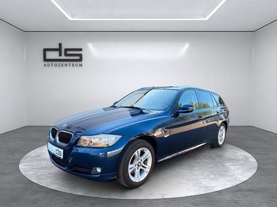 Gebraucht BMW 320 184 PS (135 kW) 2010 Blau Kombi