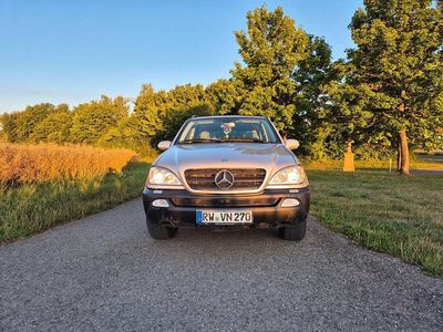 Mercedes ML270