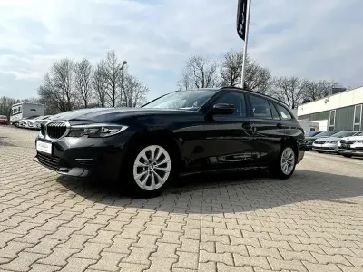 Usata BMW 318 Advantage 150 CV (110 kW) 2022 Nero Station wagon