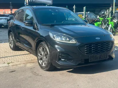 Gebraucht Ford Kuga ST-Line 120 PS (88 kW) 2022 Schwarz SUV