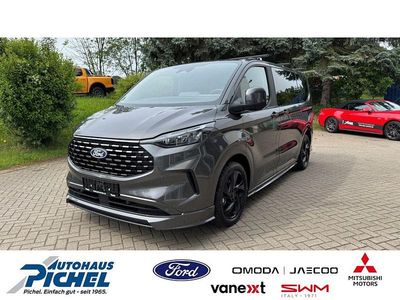 Neu Ford Tourneo Titanium 136 PS (100 kW) 2025 Grau(metallic) Van / Kleinbus