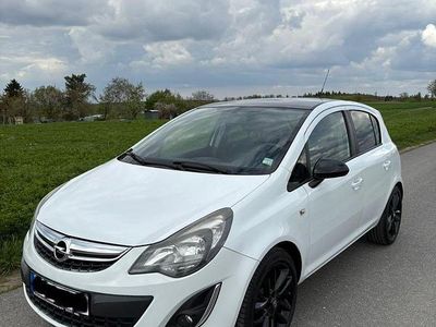 Usata Opel Corsa Color Edition 87 CV (63 kW) 2013 Bianco Utilitaria