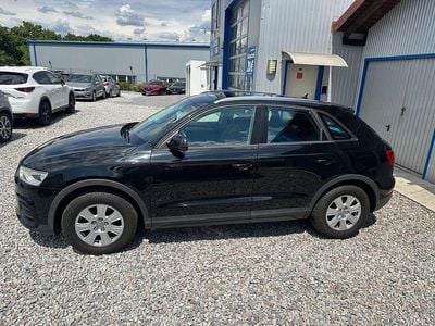 Gebraucht Audi Q3 Basis 150 PS (110 kW) 2015 Mythosschwarz metallic SUV