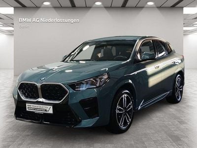 Grün Gebraucht 2024 BMW X2 Luxury Line SUV | 38.900 € (Superpreis)