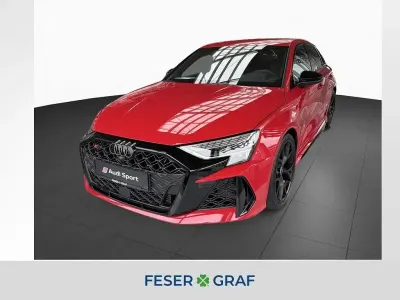 Ny Audi RS3 Sport 400 HK (294 kW) 2026 Rød Sedan