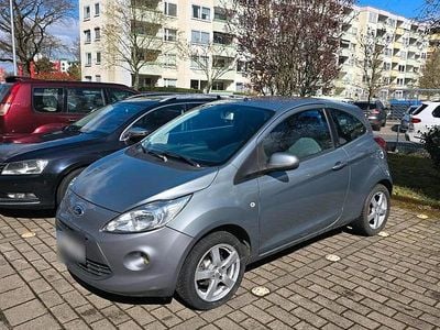 Second-hand Ford Ka 67 CP (49 kW) 2010 Albastru Hatchback