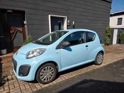 Gebraucht Citroën C1 Tendance 68 PS (50 kW) 2013 Blau Kleinwagen