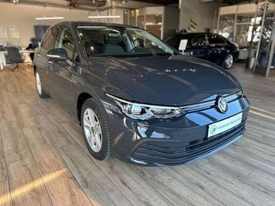 Second-hand VW Golf VIII Life 150 CP (110 kW) 2021 Negru Break