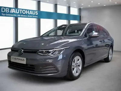 Gebraucht VW Golf VIII Life 110 PS (80 kW) 2023 Grau Kombi