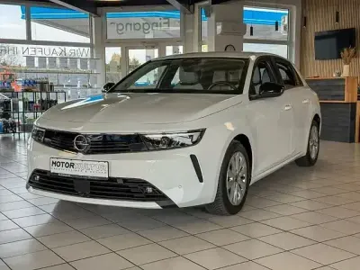 Gebraucht Opel Astra Elegance 180 PS (132 kW) 2023 Weiß Limousine