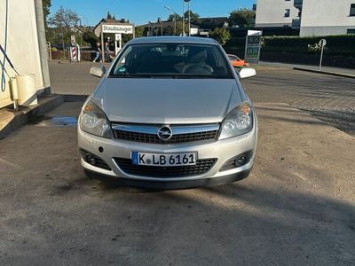 Opel Astra GTC