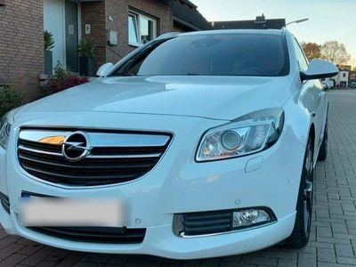 Gebraucht Opel Insignia Sport 250 PS (183 kW) 2012 Weiß Kombi