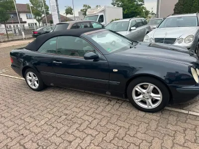 Gebraucht Mercedes CLK320 218 PS (160 kW) 1999 Andere farben Cabrio